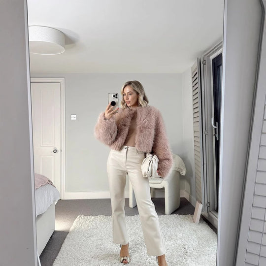 Damen Kurz geschnittene Shaggy-Faux-Fur Jacke mit kastiger Silhouette und extraweichem Hochflor Shop Nory