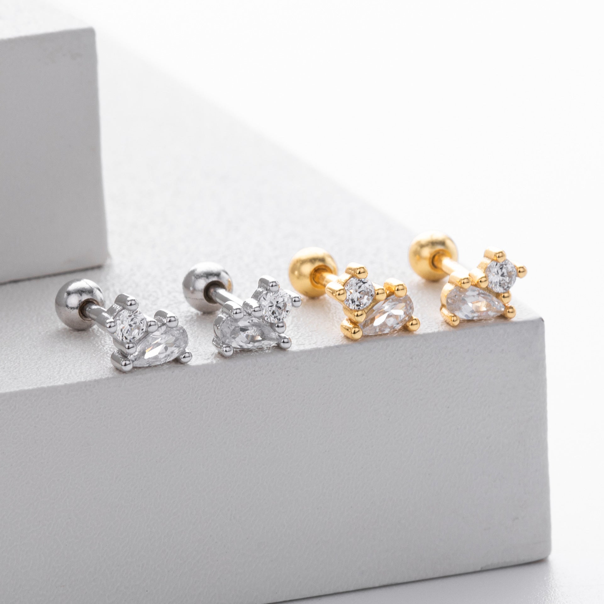 Damen Ohrstecker mit funkelnden Zirkonsteinen und hochwertiger 925 Sterling Silberfassung Shop Nory