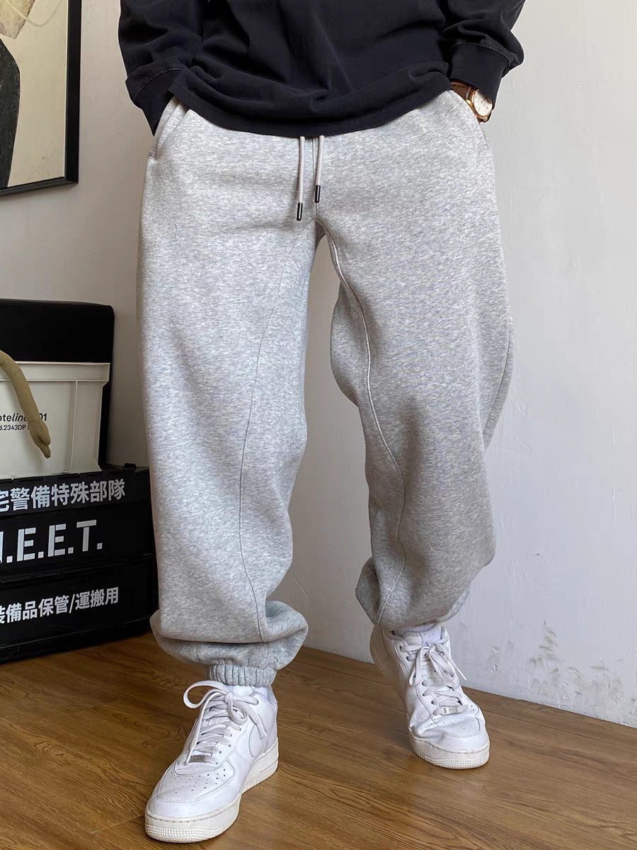 Herren nan tapered Jogginghose mit markanter Schrittnaht Kordelzug und elastischen Knöchelbündchen Shop Nory