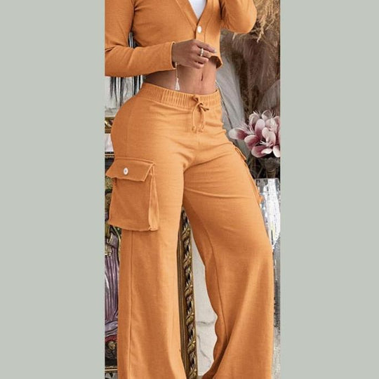 Damen Lounge-Set mit weicher Cargo-Sweathose mit weitem Bein und Cropped-Cardigan Shop Nory