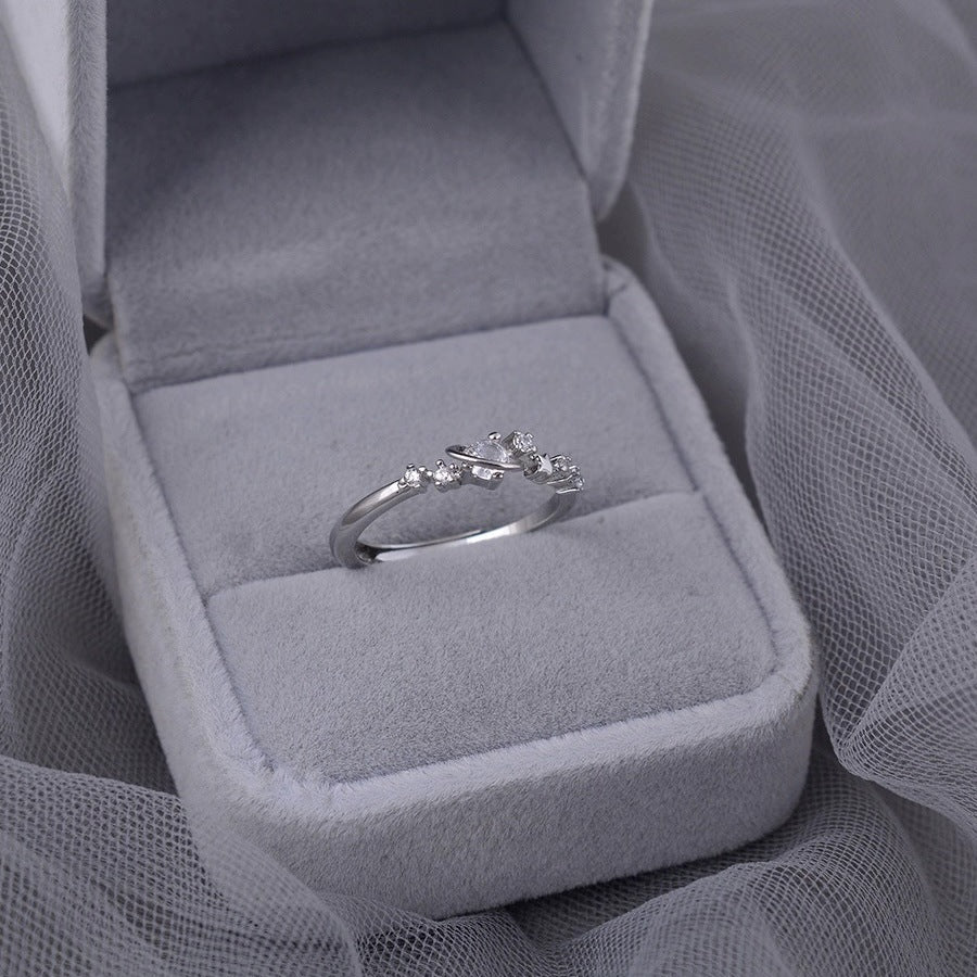 Damen Funkelnder Ring mit Sternen- und Herzmotiv Shop Nory