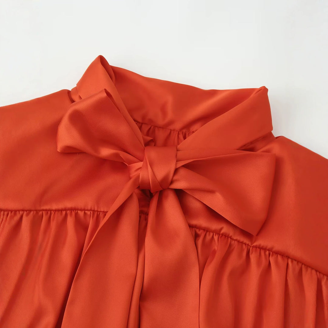 Damen Fließende Satin-Bluse mit geraffter Rückenpartie und Ballonärmeln Shop Nory