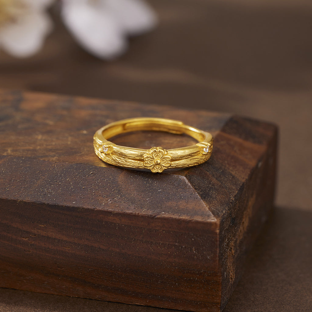 Damen geschmackvoller Ring mit floralem Design und funkelnden Akzenten Shop Nory