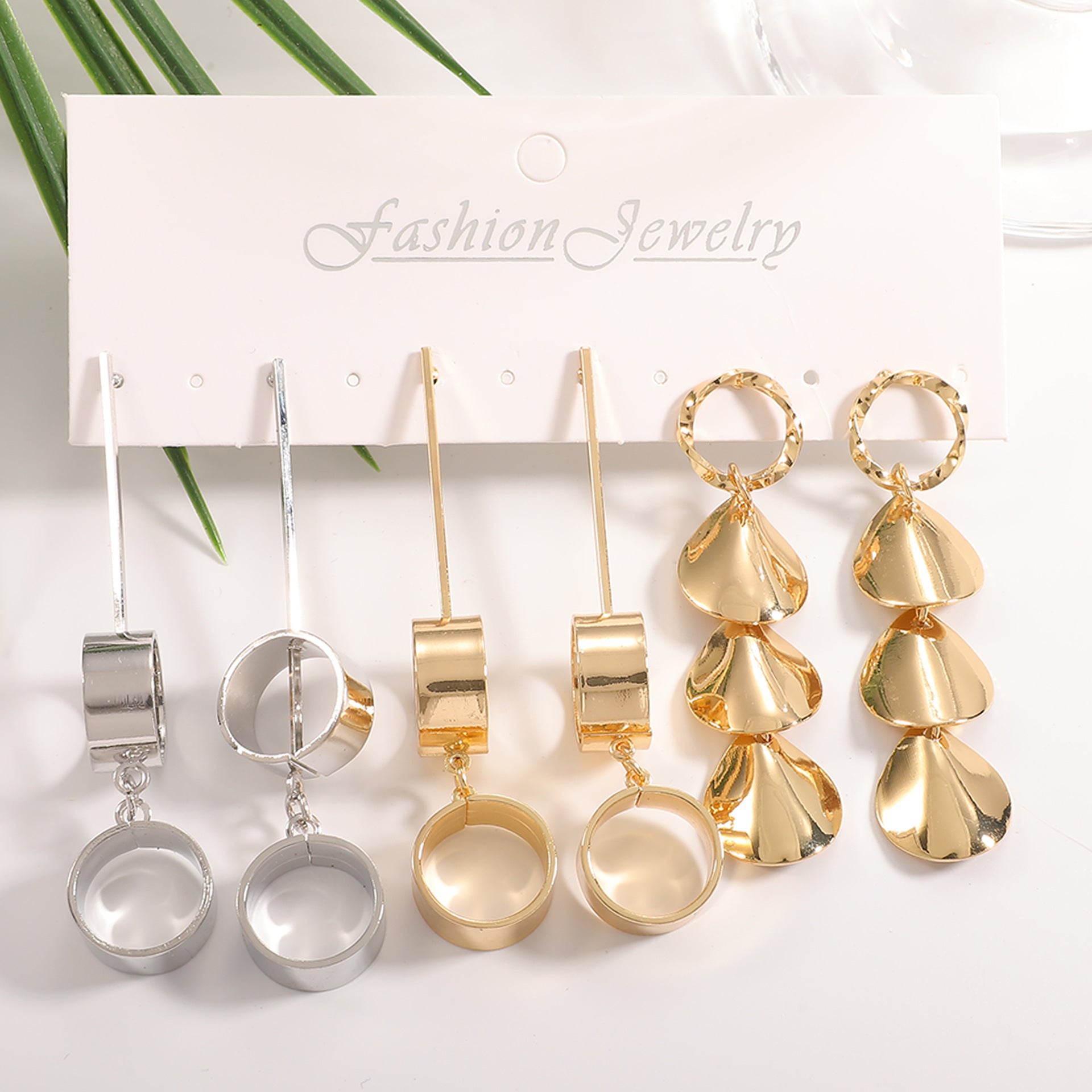 Damen Ohrhänger mit modernem, skulpturalem Design Shop Nory