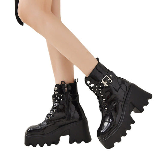 Damen High-Top Stiefeletten mit modischem Schnallen-Detail und robustem Plateau