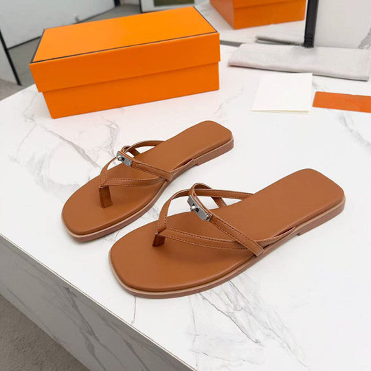 Damen Elegante Zehentrenner-Sandalen mit verstellbarem Riemendesign und feinen Metallic-Details