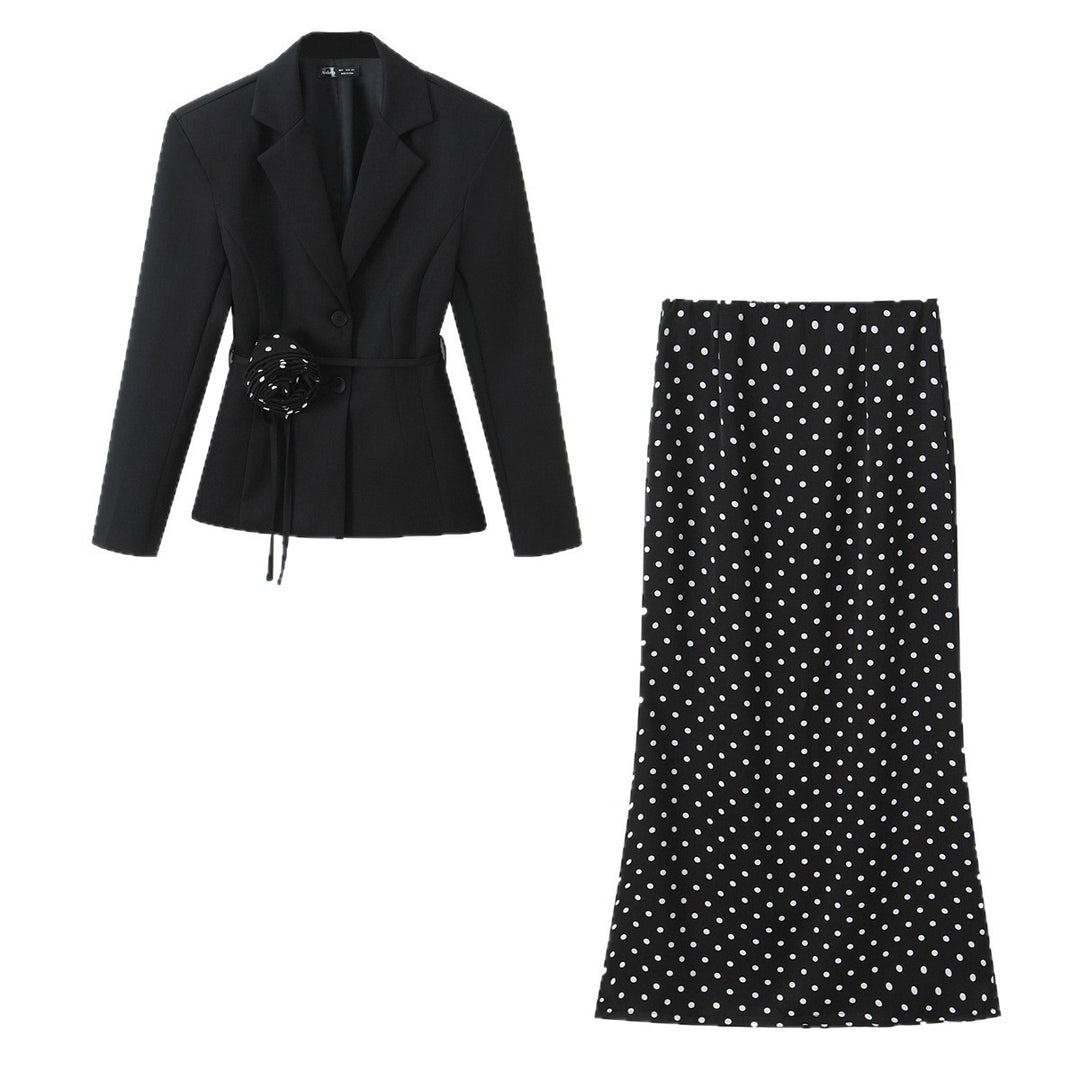 Damen Zweiteiliges tailliertes Blazer- und Midaxi-Rock-Set mit Rosenapplikation am Gürtel und Polka-Dot‑Rock Shop Nory