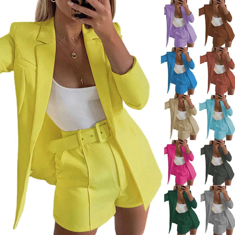 Damen Zweiteiliges maßgeschneidertes Blazer‑Set mit hochtaillierten Shorts und Gürtel Shop Nory