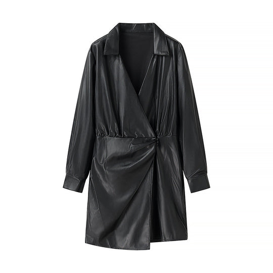 Damen Wickel-Kunstleder-Minikleid mit Hemdkragen, geraffter Taillenpartie und Manschetten Shop Nory