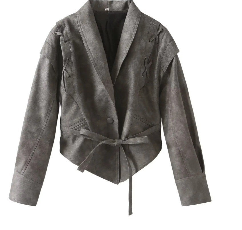 Damen Kurzjacke aus Wildlederoptik mit Wickelgürtel, Schalkragen und Schnürdetail Shop Nory