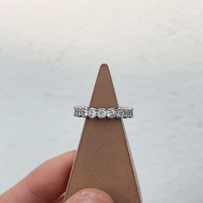 Damen Verführerischer Zirkonia Ring mit strahlendem Brillantschliff Shop Nory