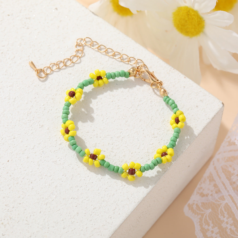 Damen feine Halskette mit goldfarbenen Akzenten und eleganten Glasperlen Shop Nory