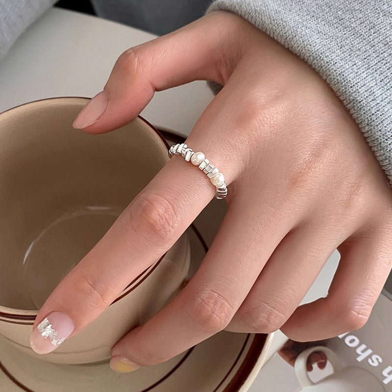Damen eleganter und zierlicher Ring mit Perlenakzenten Shop Nory