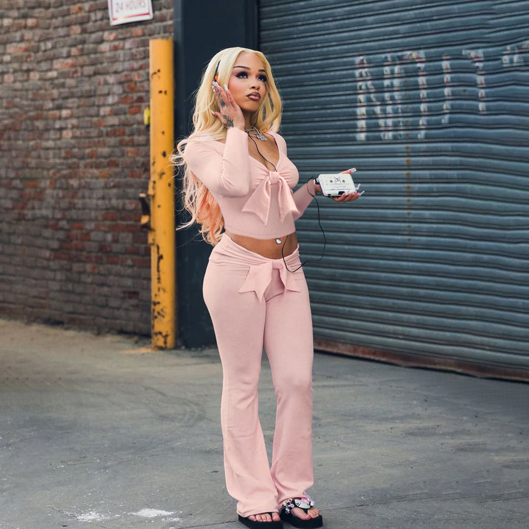 Damen nan Cropped-Longsleeve mit dekorativer Schleifenfront, V-Ausschnitt und figurbetonter Passform Shop Nory