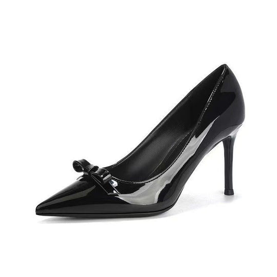 Damen Spitz zulaufende Lack-Pumps mit Zierschleife und schlankem Stiletto-Absatz Shop Nory