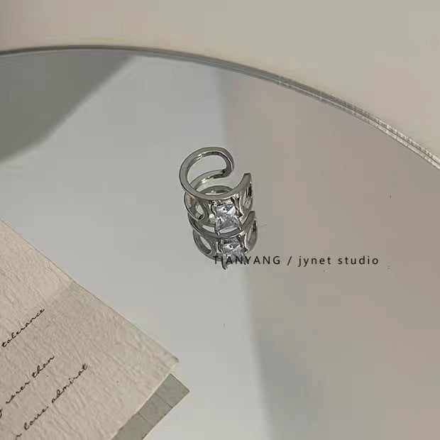 Damen Ring mit luxuriösem, quadratischem Onyx und filigraner Detailverarbeitung Shop Nory