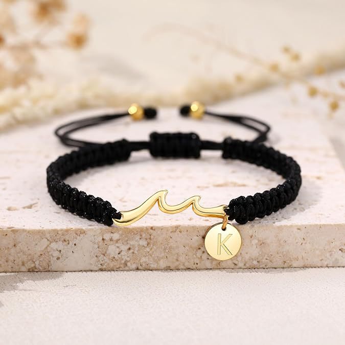 Damen Armband mit elegantem Wellen-Design und personalisierbarem Anhänger Shop Nory