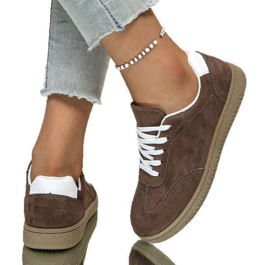 Damen Sneaker aus weichem Wildleder mit rutschfester Sohle