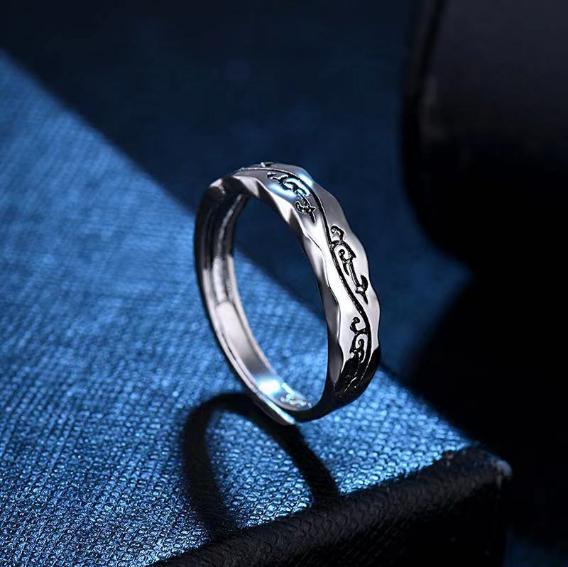 Damen Zierlicher Ring mit kunstvoller geschwungener Gravur Shop Nory
