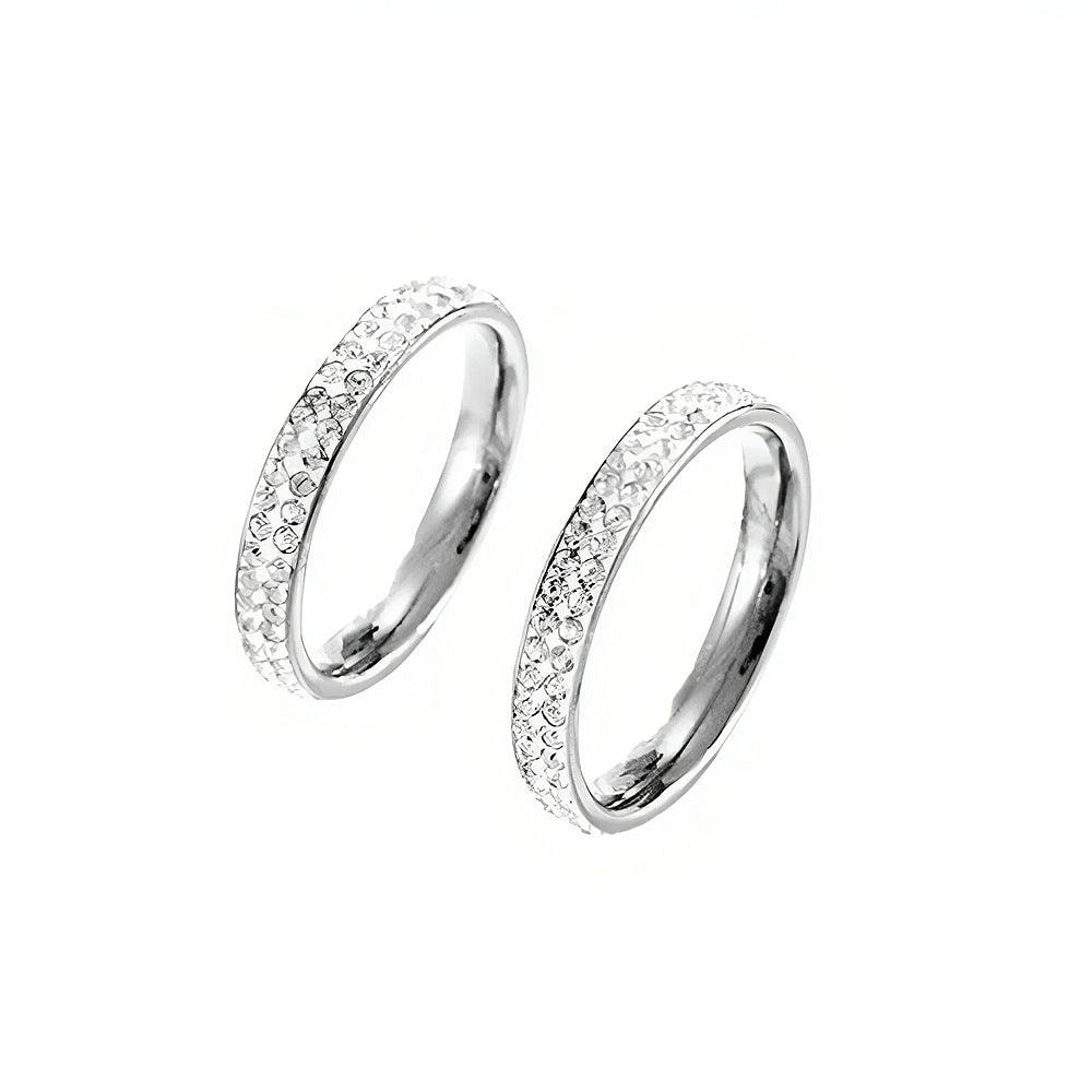 Damen Ring mit funkelndem Zirkonia-Besatz und edlem, poliertem Design Shop Nory