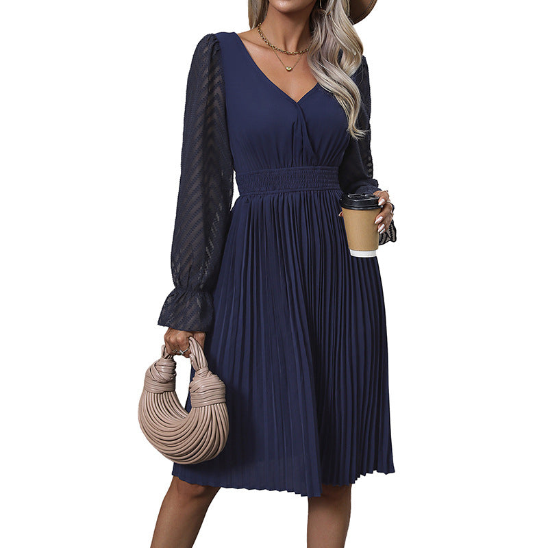 Damen Elegant-geschnittenes Plissee-Midikleid mit V-Ausschnitt, Elastischem Taillenpanel und Transparenter Jacquard-Ärmel Shop Nory