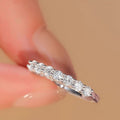 Damen Zirkonia Ring mit funkelndem Design Shop Nory