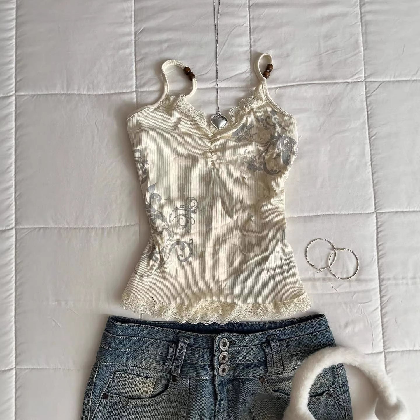 Damen Verspieltes Spaghetti-Träger Top mit Spitzendetails Shopnory