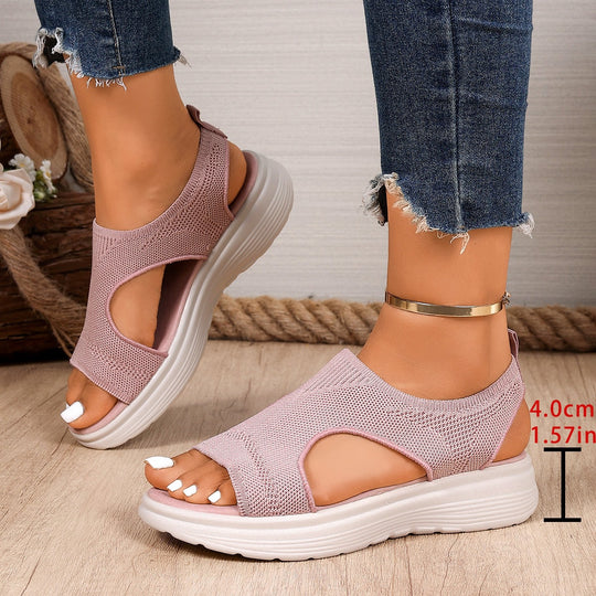 Damen Sportliche Keil-Pantoletten mit atmungsaktivem Strickoberteil und dämpfender Plateau-Sohle Shop Nory