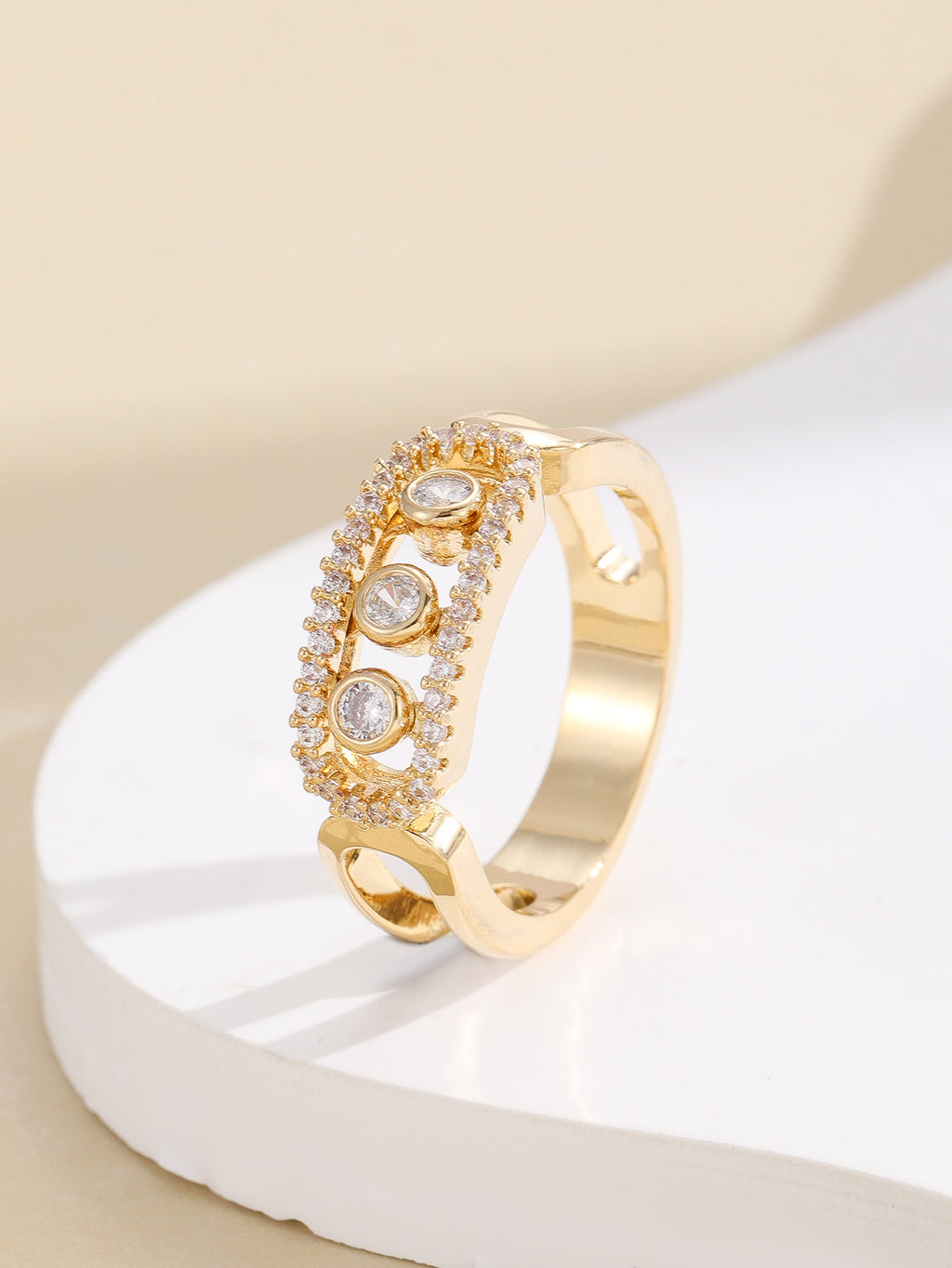 Damen goldener Zier-Ring mit funkelnden Steinen Shop Nory