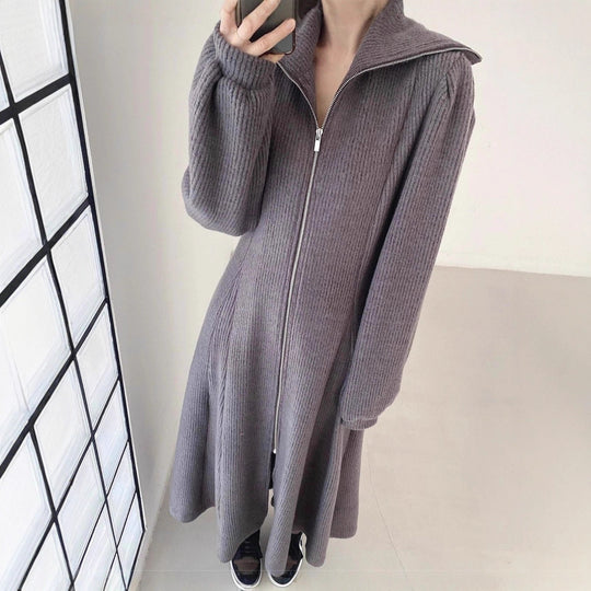 Damen Geripptes Strick-Midikleid mit Reißverschlusskragen und ausgestelltem Rock Shop Nory