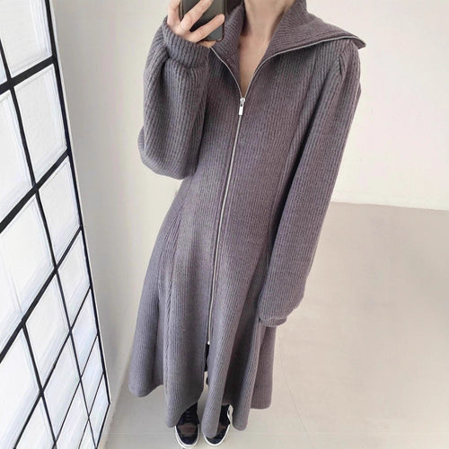 Damen Geripptes Strick-Midikleid mit Reißverschlusskragen und ausgestelltem Rock Shop Nory