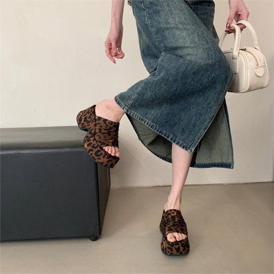 Damen Plateau-Pantoletten mit Leopardenprint und geknoteter Bandage Shop Nory