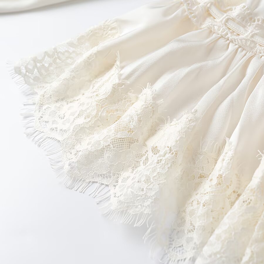 Damen Romantische Spitzenbluse mit Tunnelzug-Taillierung, Volant-Saum und Ballonärmeln Shop Nory