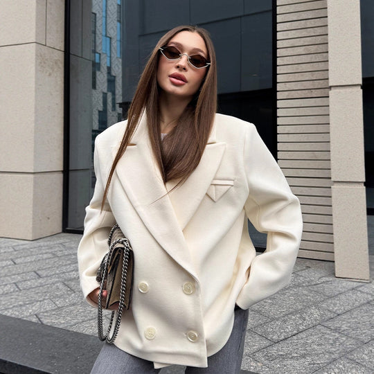 Damen Oversize Doppelreihiger Kurzblazer im Cocoon-Schnitt aus Wollmix Shop Nory