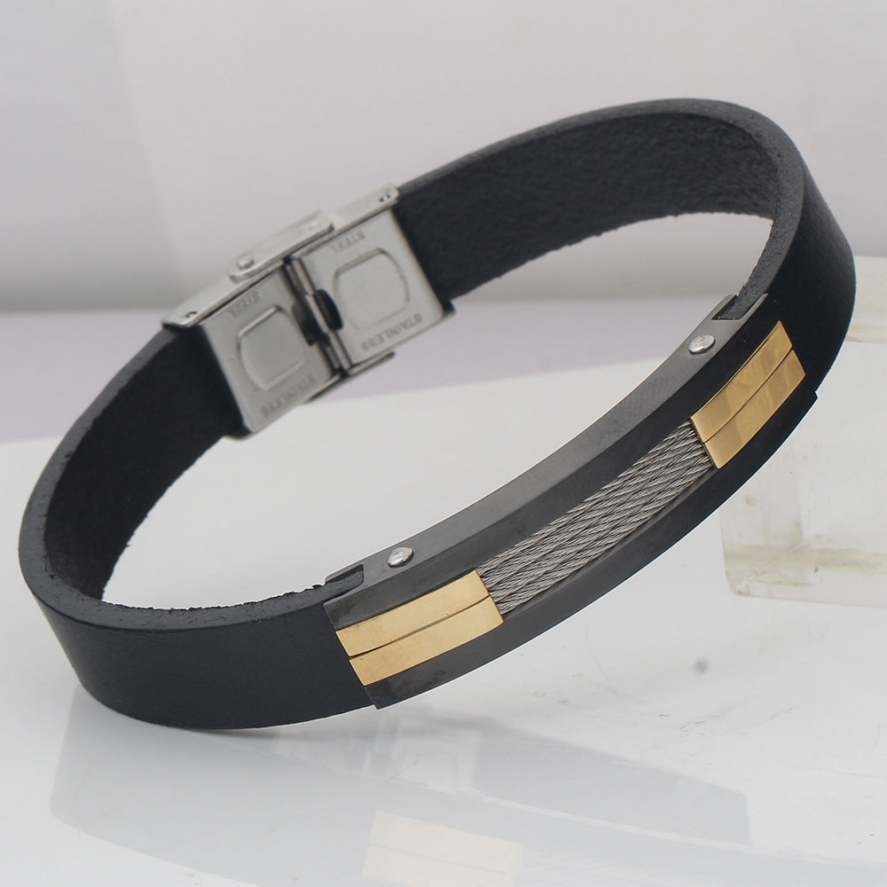 Herren Lederarmband mit modernem, strukturiertem Edelstahlbesatz Shop Nory