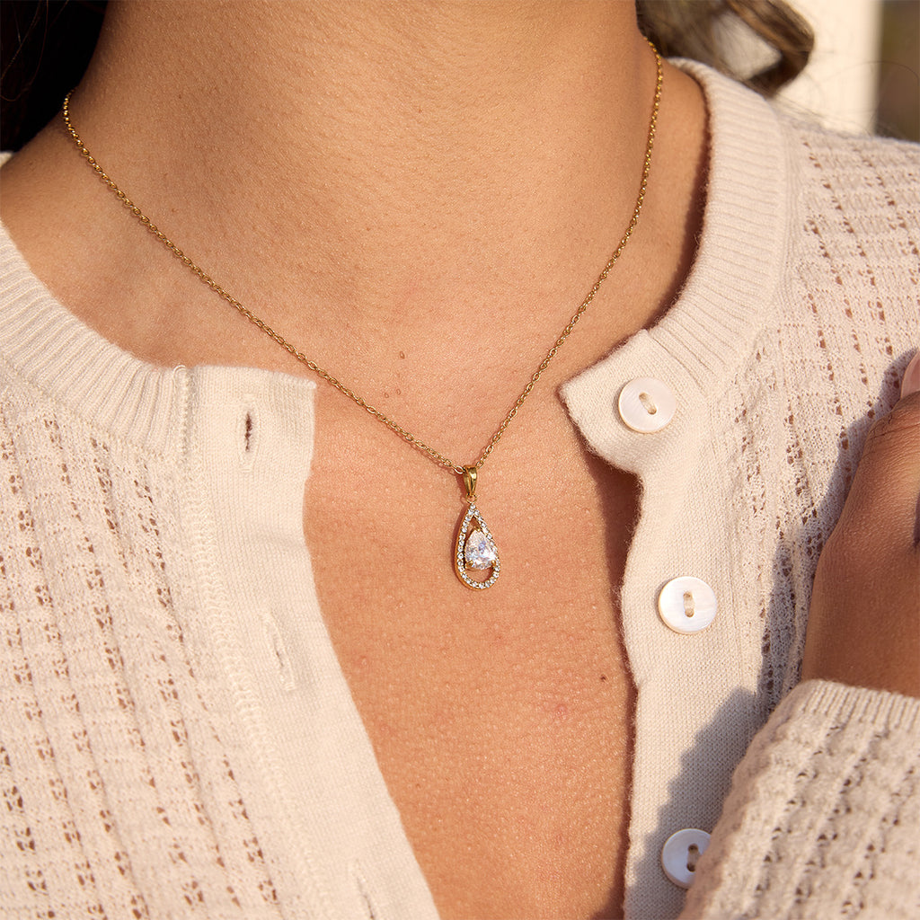 Damen Halskette mit tropfenförmigem Zirkonia-Anhänger und hypoallergenem Edelstahl Shop Nory