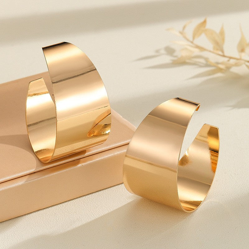 Damen Hängende Ohrringe aus glänzendem Metall Shop Nory