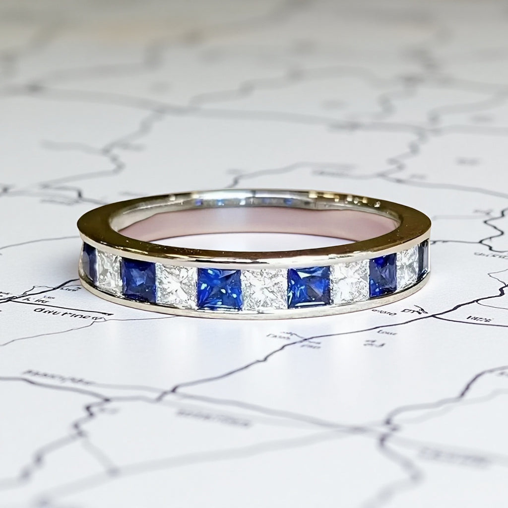 Herren Ring mit luxuriösem, dreireihigem Zirkonbesatz Shop Nory