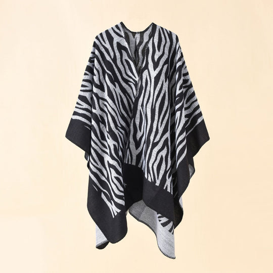 Damen Zebra‑Jacquard Poncho‑Cape im Oversize‑Kimono‑Fall aus weichem Feinstrick Shop Nory