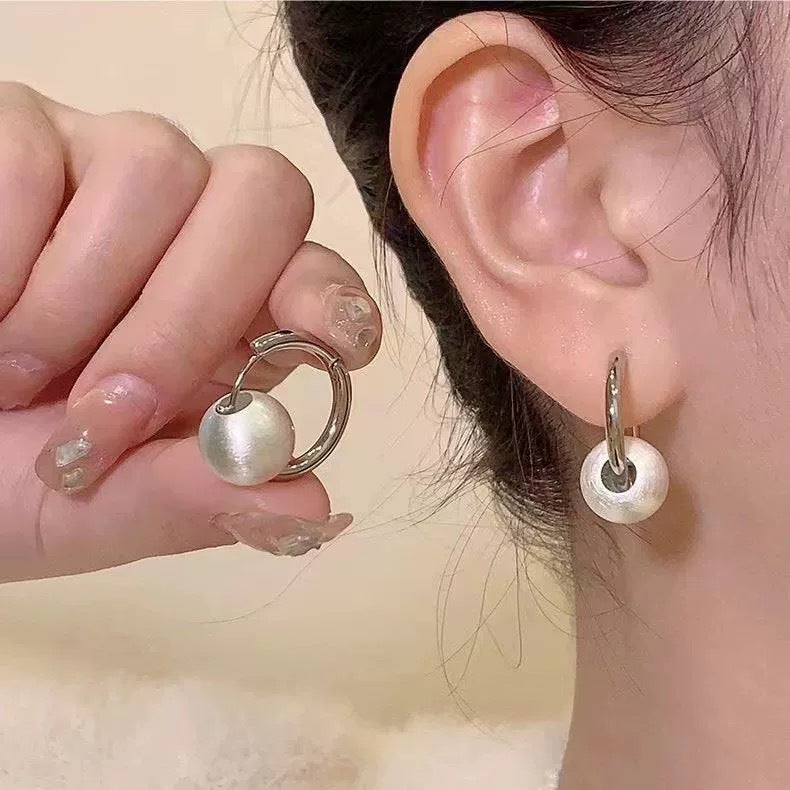 Damen Ohrringe mit edlem Perlenverschluss und modernem Ringdesign Shop Nory