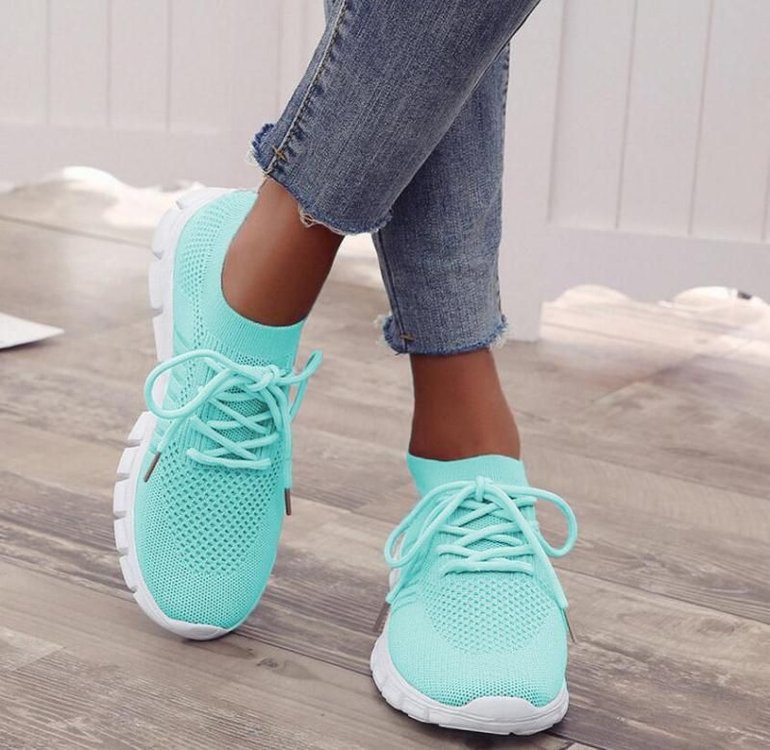 Damen nan gestrickter Performance-Sneaker mit sockenhaftem Schaft und flexibler Profilsohle Shop Nory