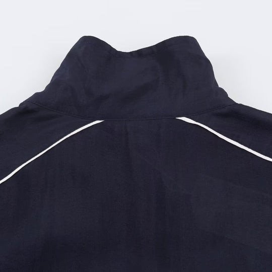 Damen Cropped Windbreaker-Jacke mit hohem Funnelkragen, Kontrastpaspel und elastischem Saum Shop Nory