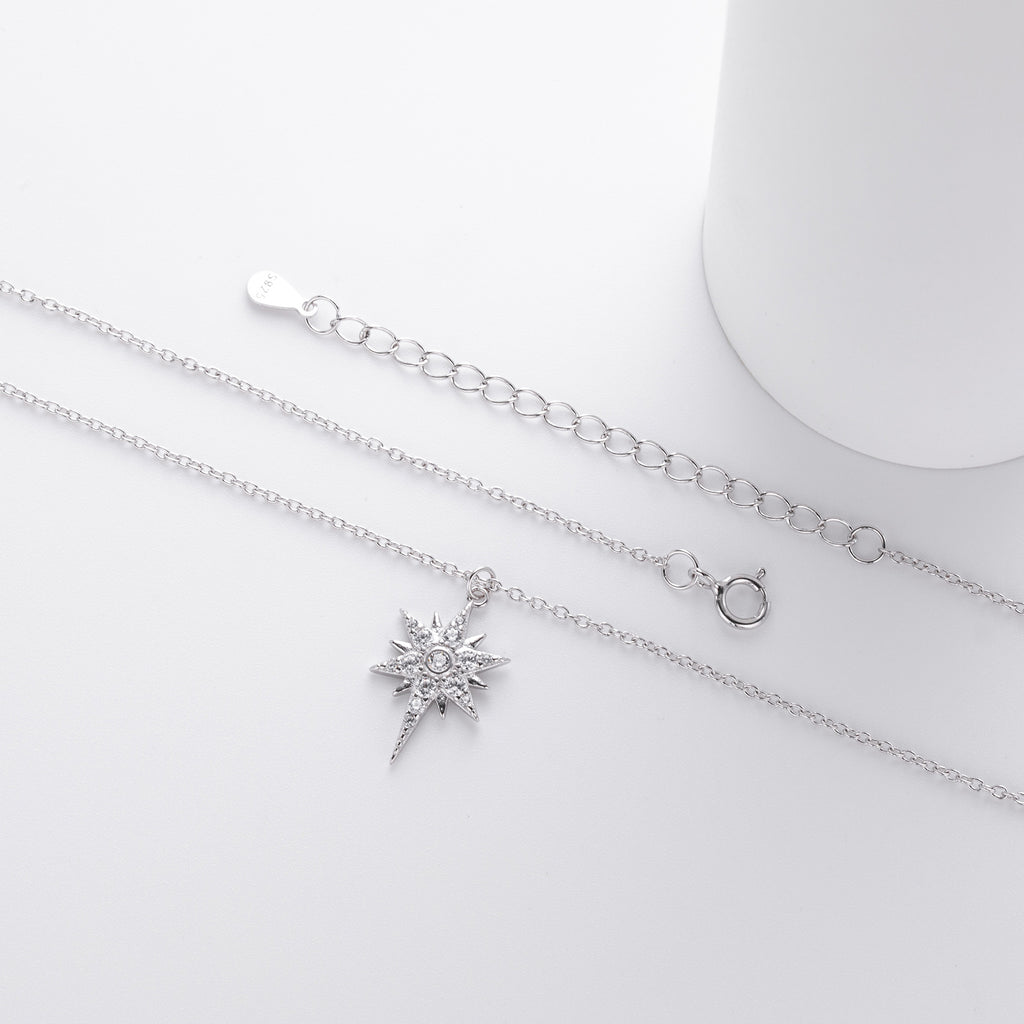 Damen Halskette mit strahlendem Sternanhänger aus hochwertigem 925 Sterling Silber und funkelnden Zirkonia Shop Nory