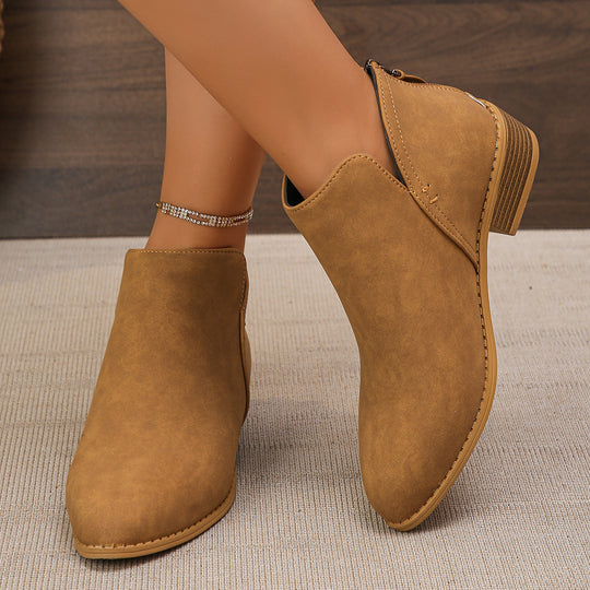 Damen Kurzstiefel mit Fersenreißverschluss, seitlichem Cut-Out und niedrigem Blockabsatz Shop Nory