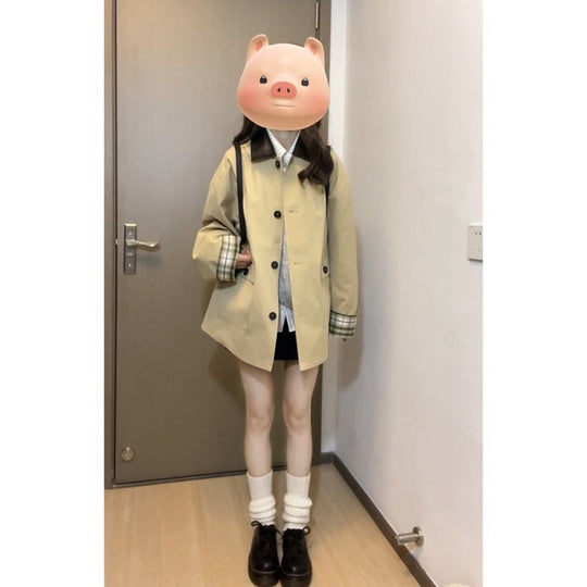 Damen Kurzer Swing-Trench mit Kontrastkragen, Ballonärmeln und kariertem Futter Shop Nory