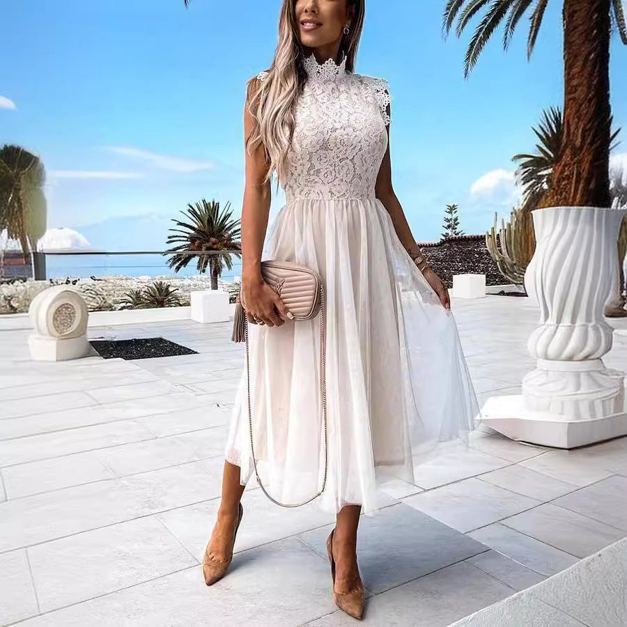 Damen Elegantes Spitzenkleid mit hochgeschlossenem Ausschnitt und transparenter Rockpartie Shopnory