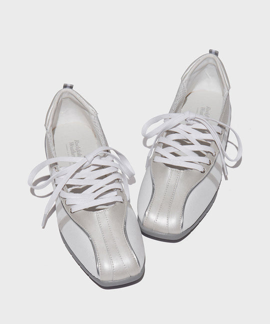 Damen Sportliche Sneakers im modernen Design mit atmungsaktiver Oberflächenstruktur