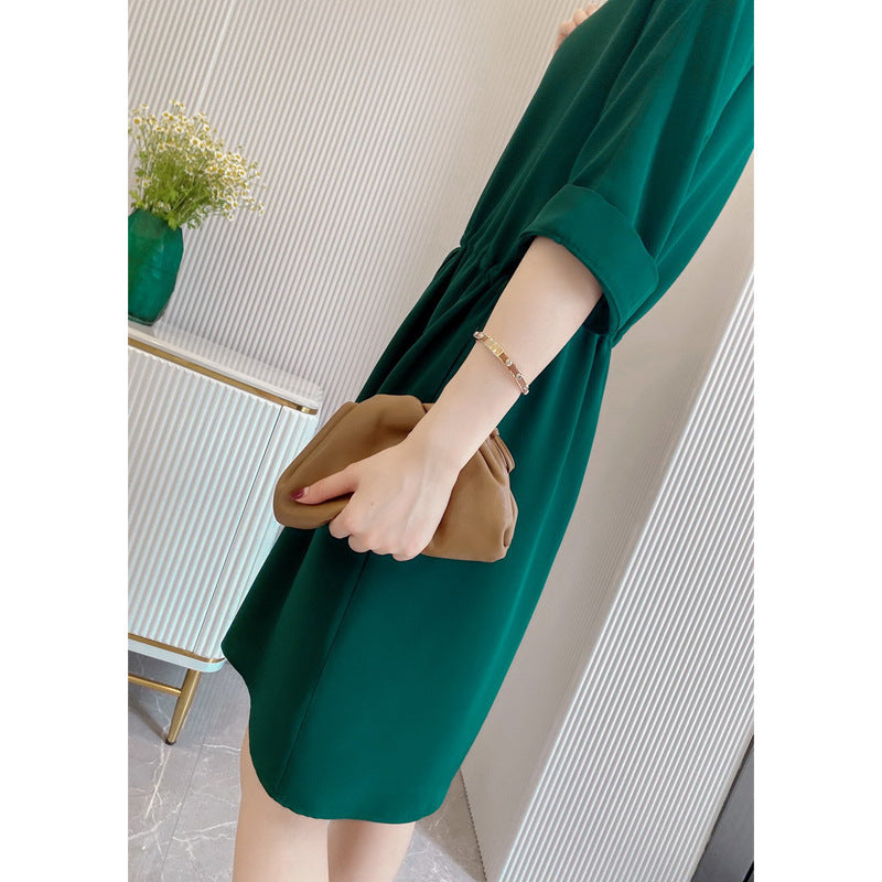Damen Lässiges Midi-Kleid mit kontrastierendem Kragen Shop Nory