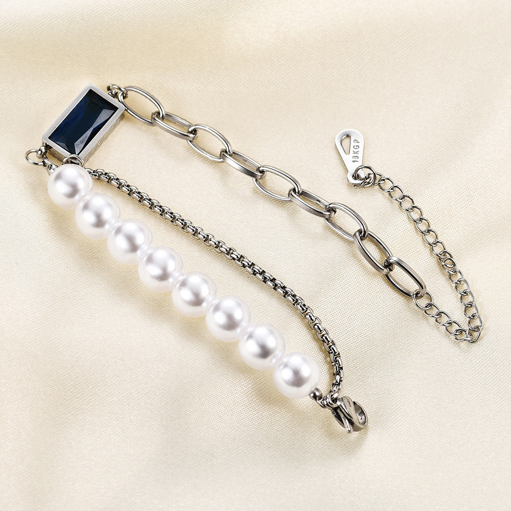 Damen Armband mit elegantem Perlen-Design und stilvollem Anhänger Shop Nory