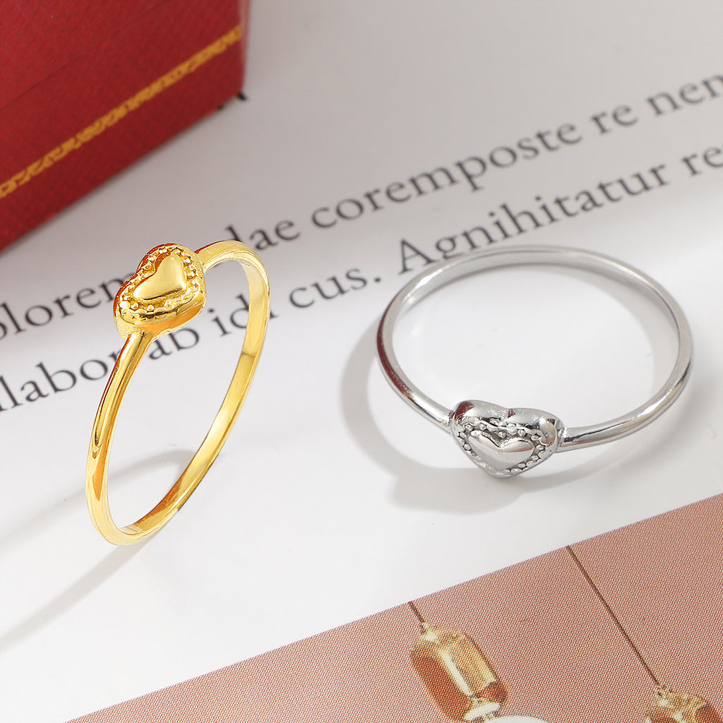 Damen zarter Ring mit herzförmigem Design und funkelnden Akzenten Shop Nory